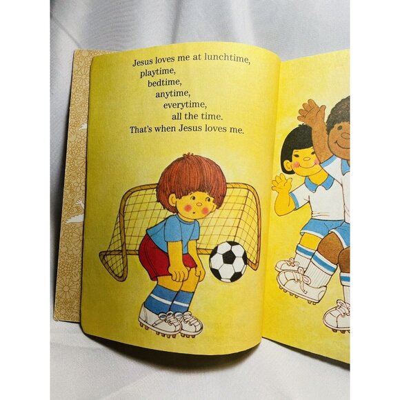 Jesus Loves Me All The Time, A Happy Day Book Vintage Children's Hardcover - Picture 7 of 12